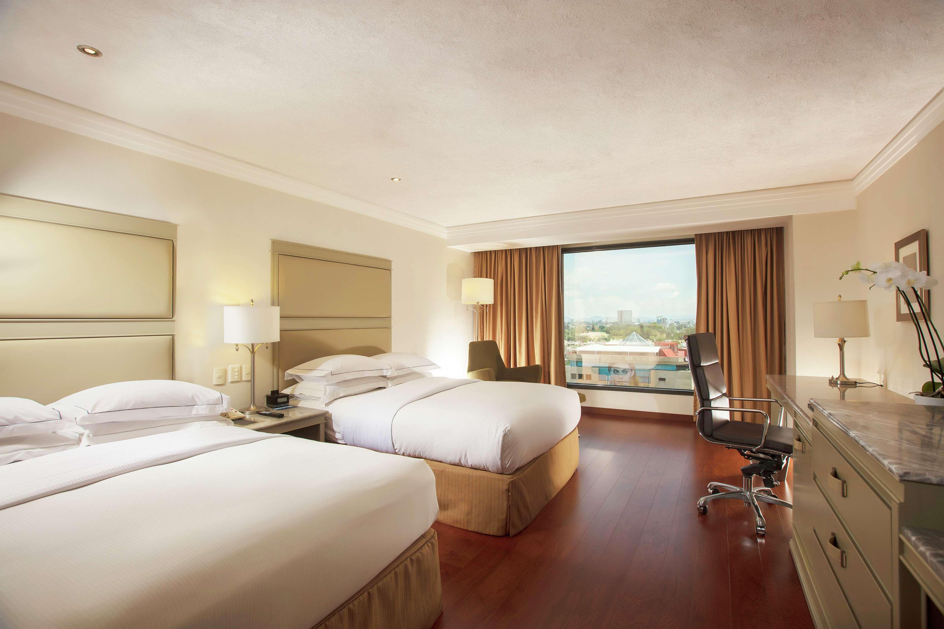 Hotel Barcelo Guadalajara Extérieur photo